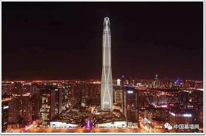 王者！米乐游戏·（中国）官方网站幕墙携530米滨海第一高楼，加冕2021工程奖
